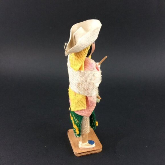 Vtg Ecuador Souvenir Doll Figurine Woman Mother w Baby Traditional Dress 4 1/8" - Picture 3 of 13